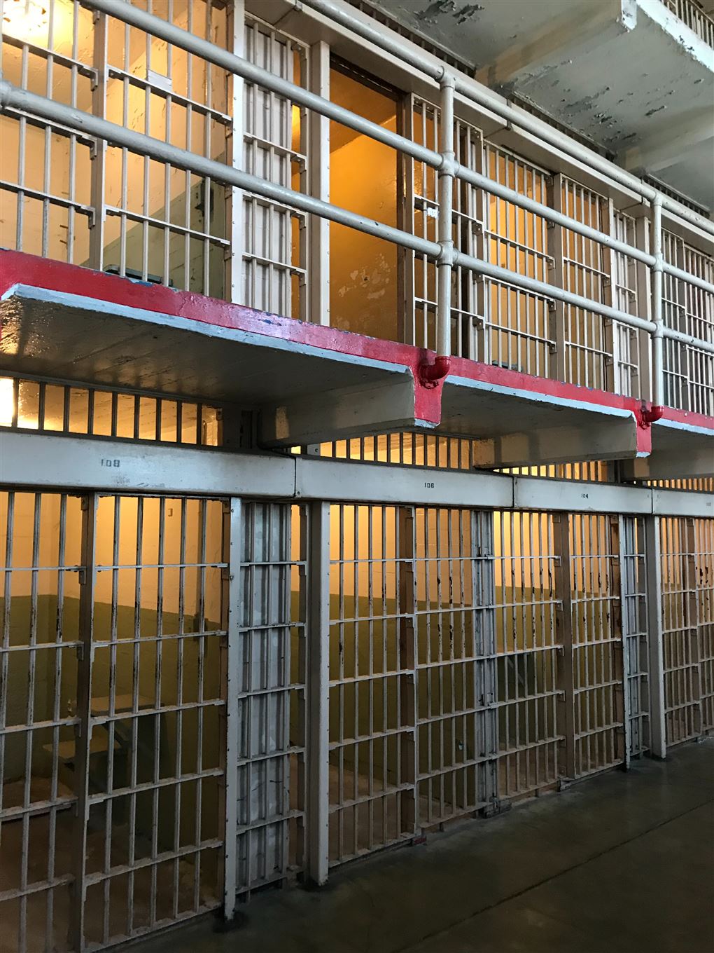 billede af et fængsel indefra