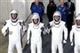 4 astronauter vinker