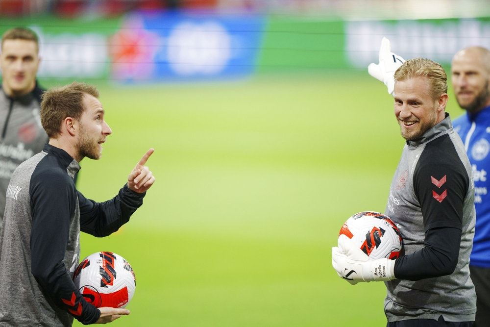 fodboldspillere i aktion 
