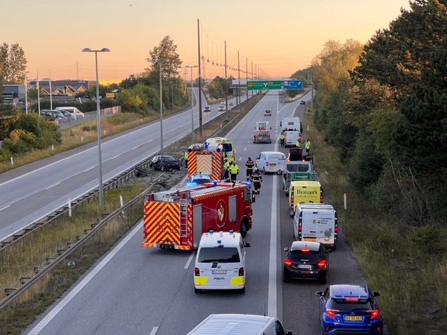 ambulancer på motorvej