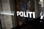 politi-logo på dør