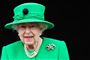 dronning elizabeth klædt i grønt 