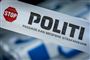 skilt med politi skrevet på