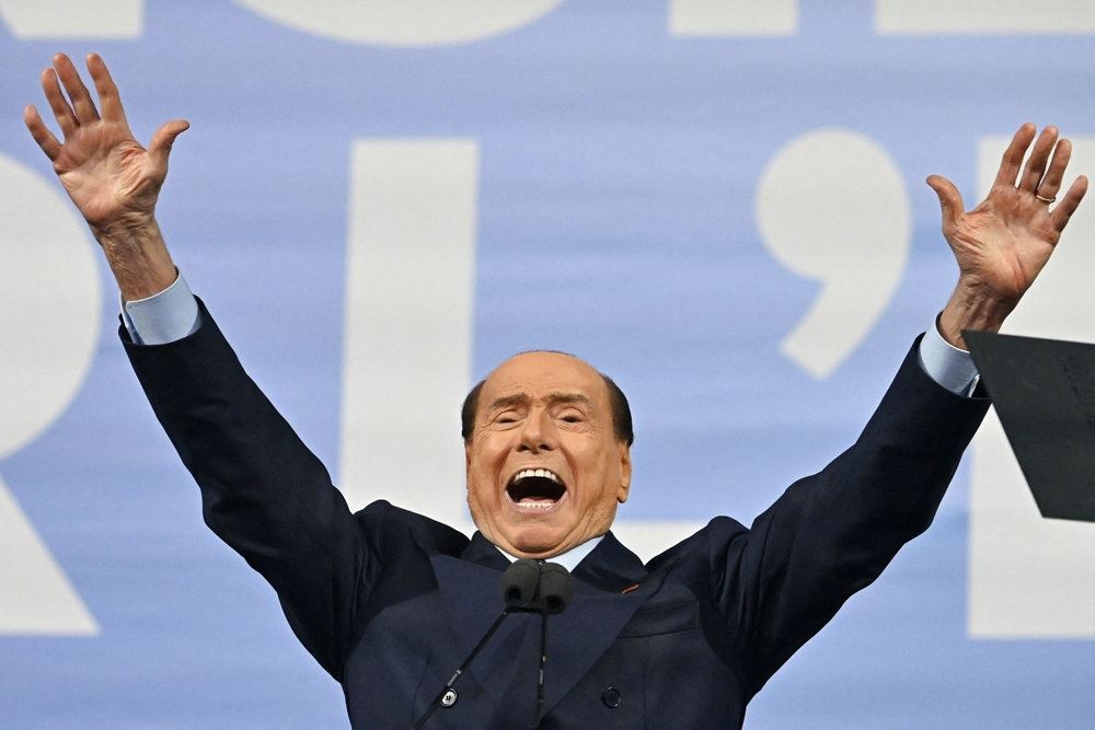 Berlusconi på talerstolen