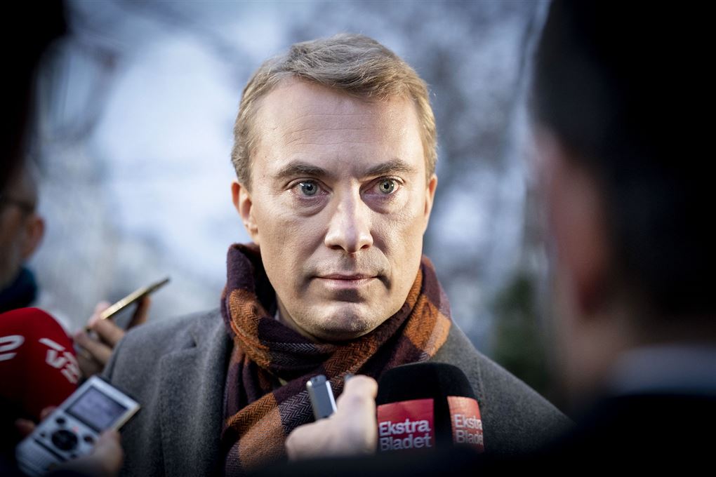 mand interviewes