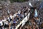fans hylder fodboldspillere 