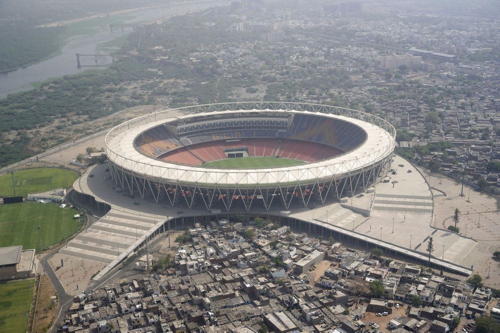 kæmpe stadion fotograferet fra oven