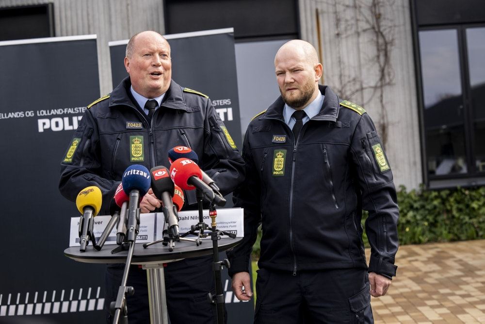 Politiet under pressemødet