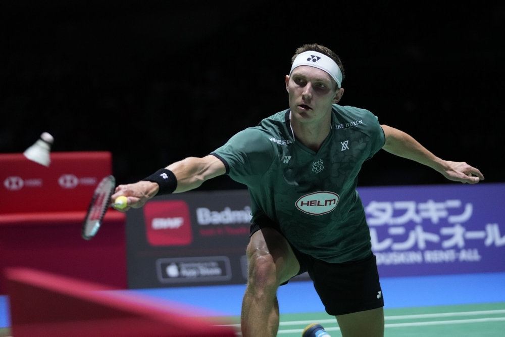 mandlig badmintonspiller
