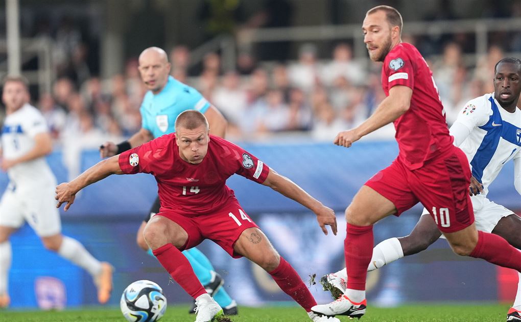 fodboldspiller i aktion