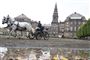 en hestevogn fiser rundt om Christiansborg