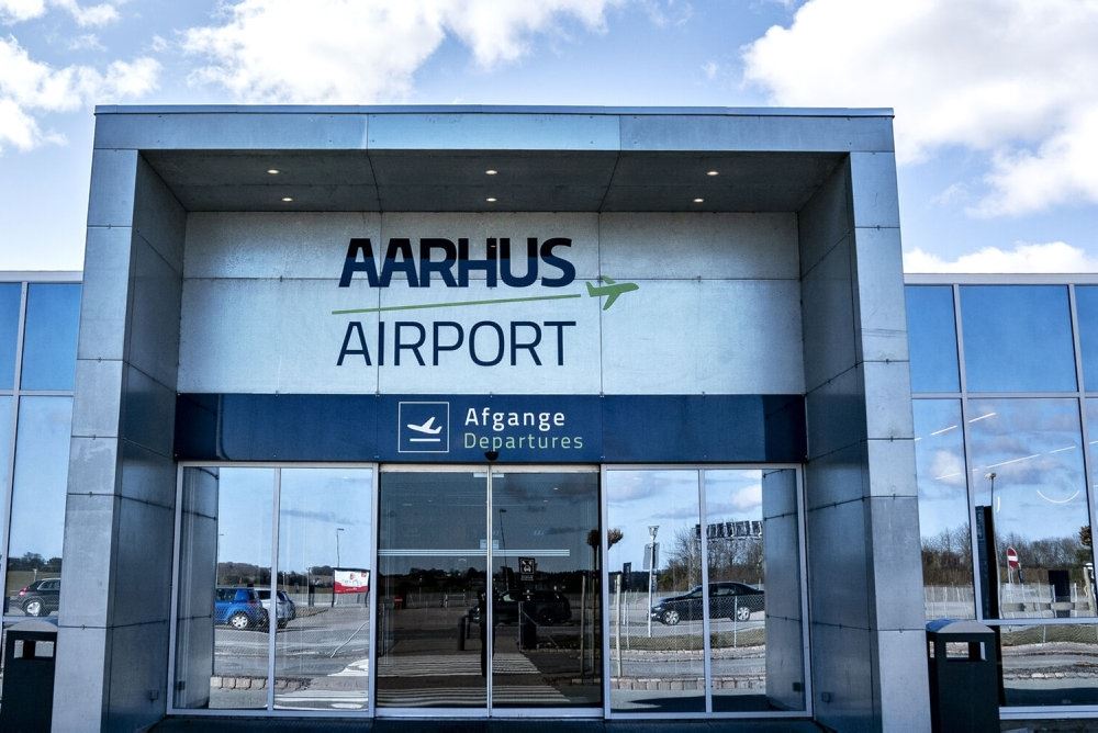 logo aarhus lufthavn