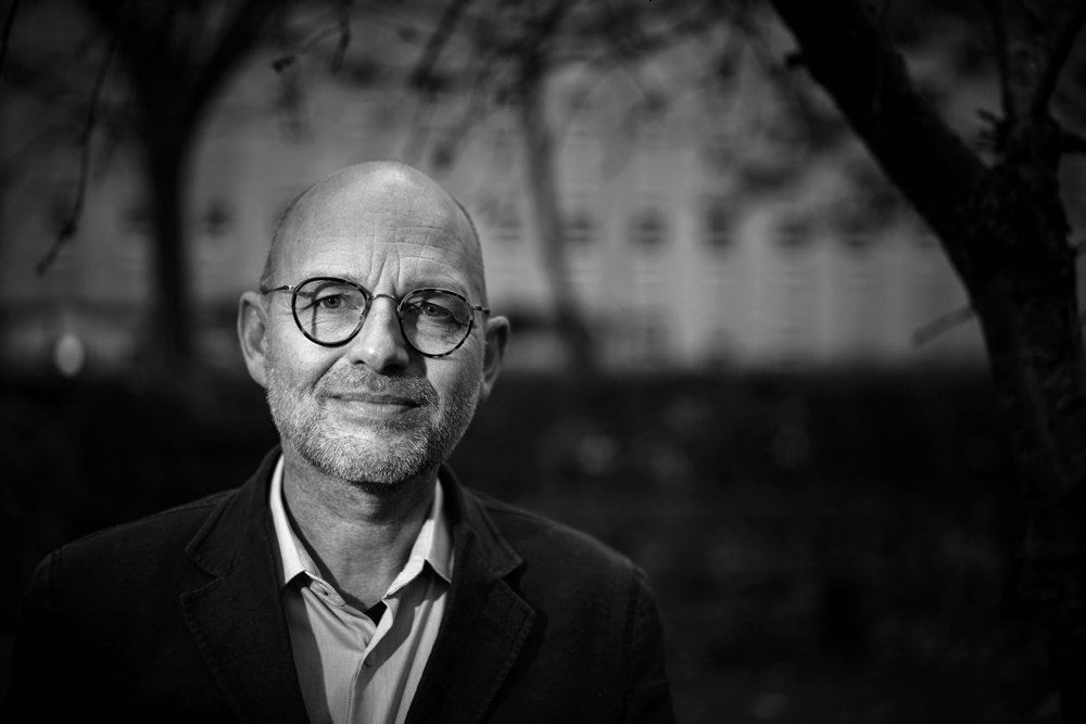 Portræt af mand i sort/hvid