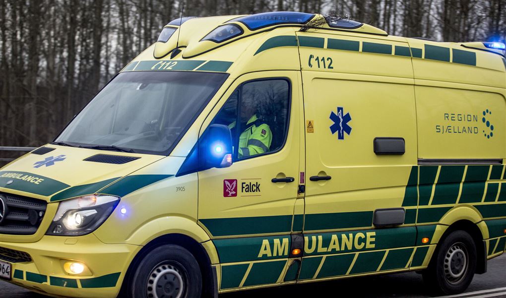 En ambulance med udrykning
