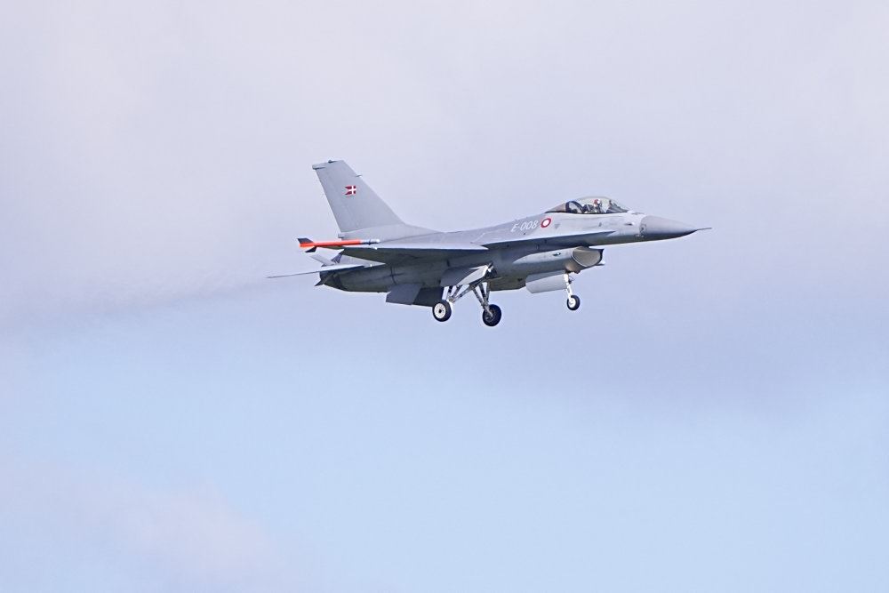 F-16 i luften