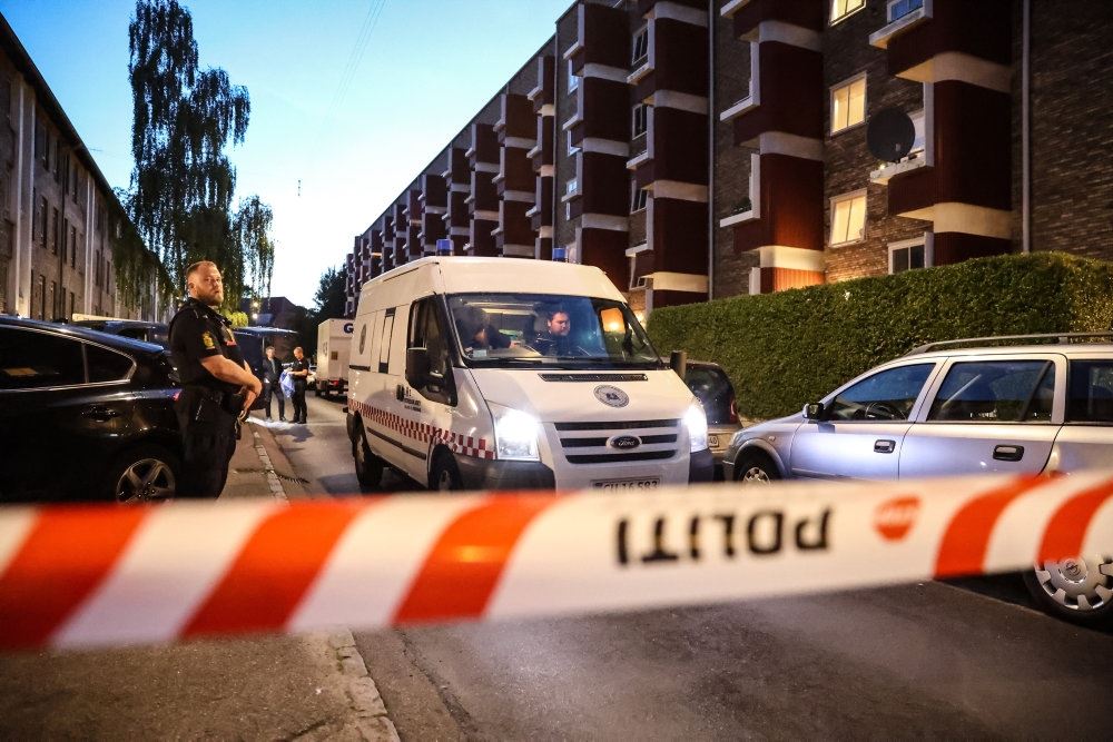 politibiler og afspærring