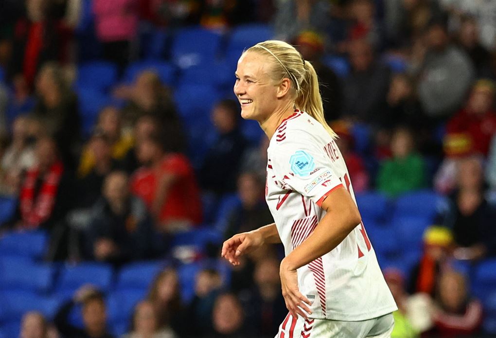 Pernille Harder på banen