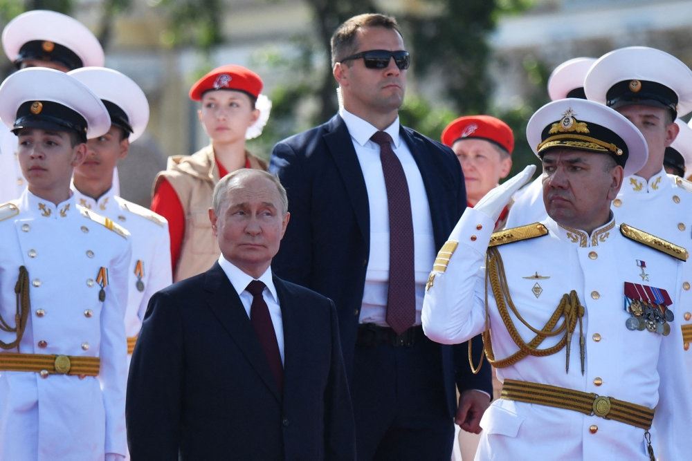 Putin ser sur ud