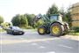 en bil og traktor