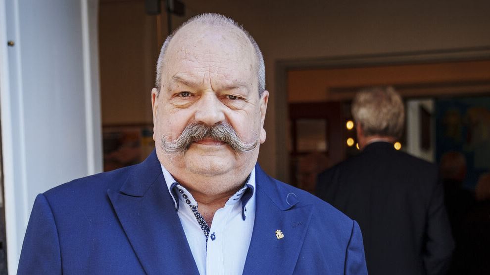 Flemming Krøll i jakkesæt