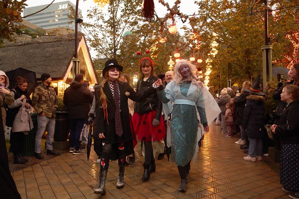 udklædte folk i Tivoli