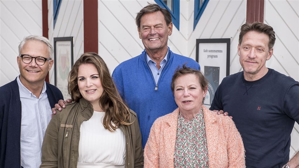en gruppe revyskuespillere