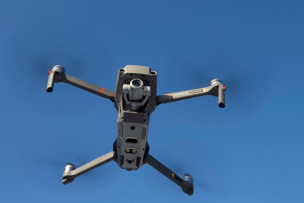 en drone set i luften