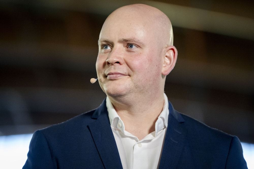 Jakob Engel-Schmidt i mørk jakke 
