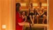 folk i en sauna