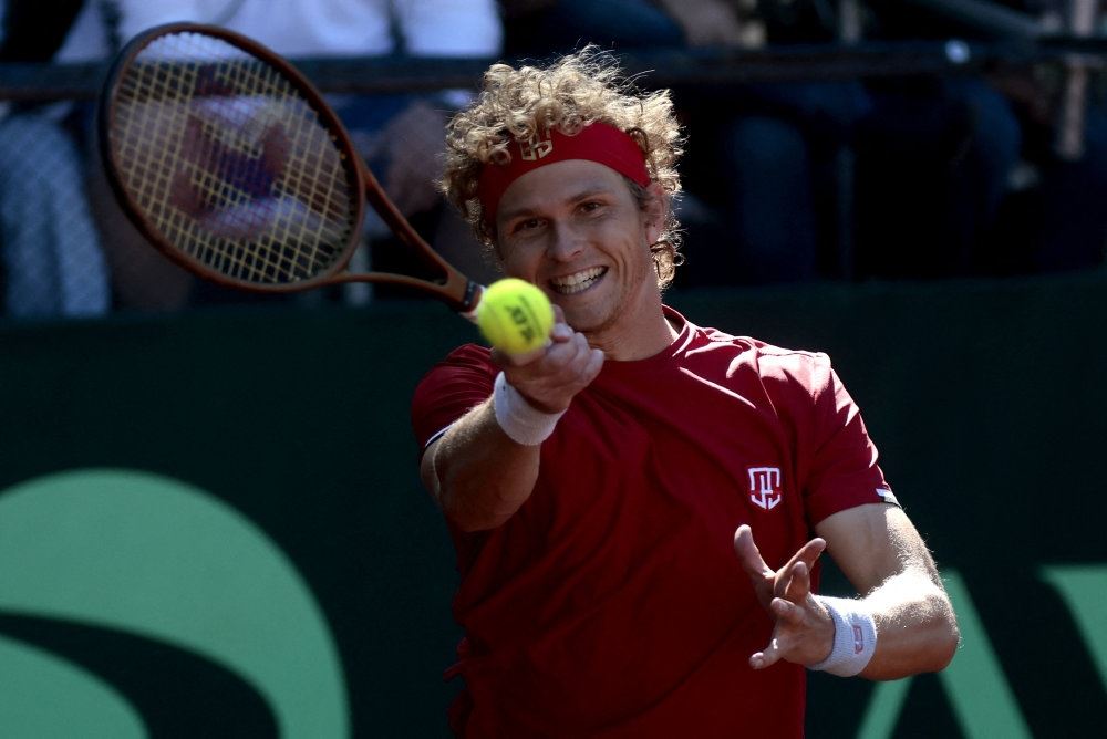 tennisspiller i aktion