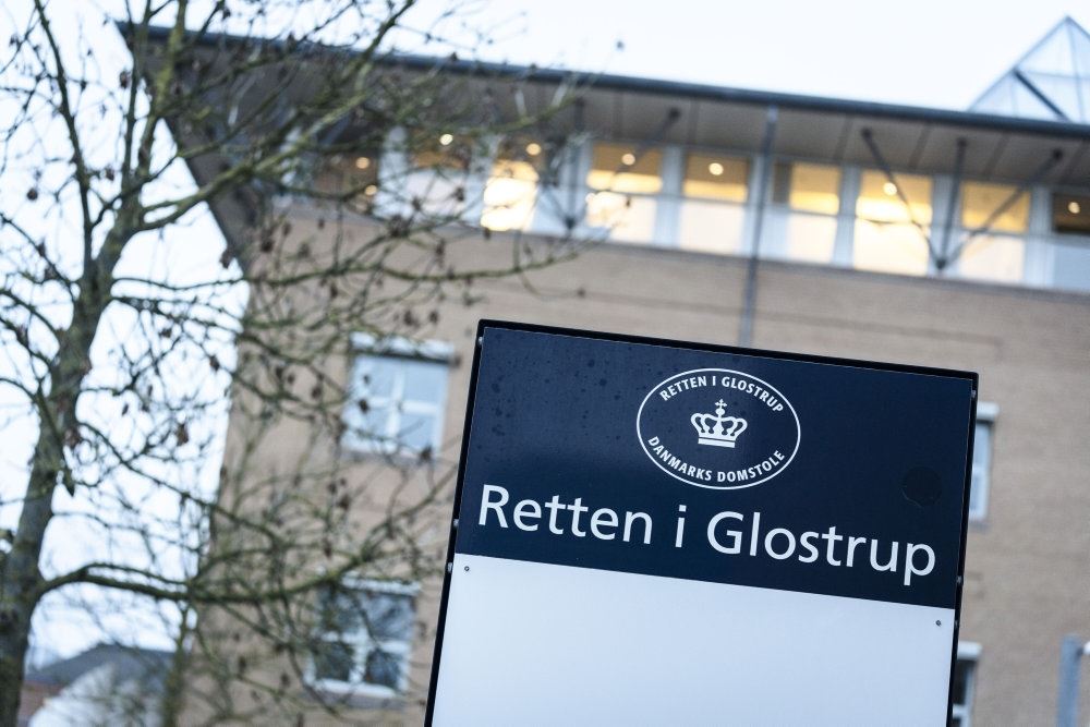 Skilt ved Retten i Glostrup