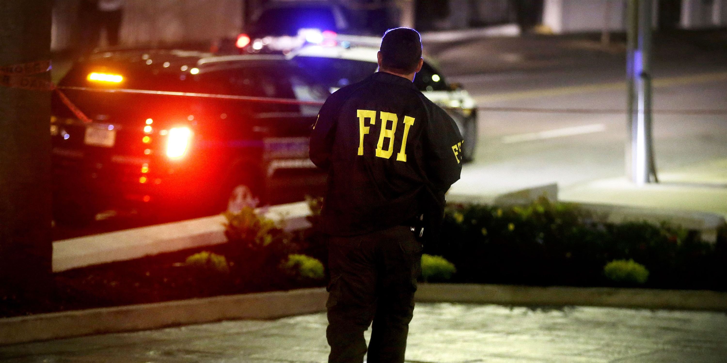 Прятки с фбр. Агент фбр. Агенты фбр сша. Мисси перегрим фбр. Фото агента фбр.